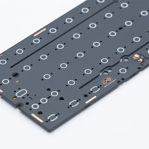 F60  F60m热插拔磁轴GH60规格分裂空格无开槽客制化键盘PCB
