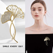 水钻银杏叶胸针女防走光扣高级感精致别针创意领针衬衫 西服配饰品