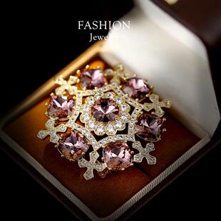 复古宫廷风花环胸针女高端精致时尚创意设计感外套花卉大别针胸花