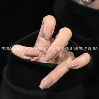 999人正在抢购高级感裸色指甲贴