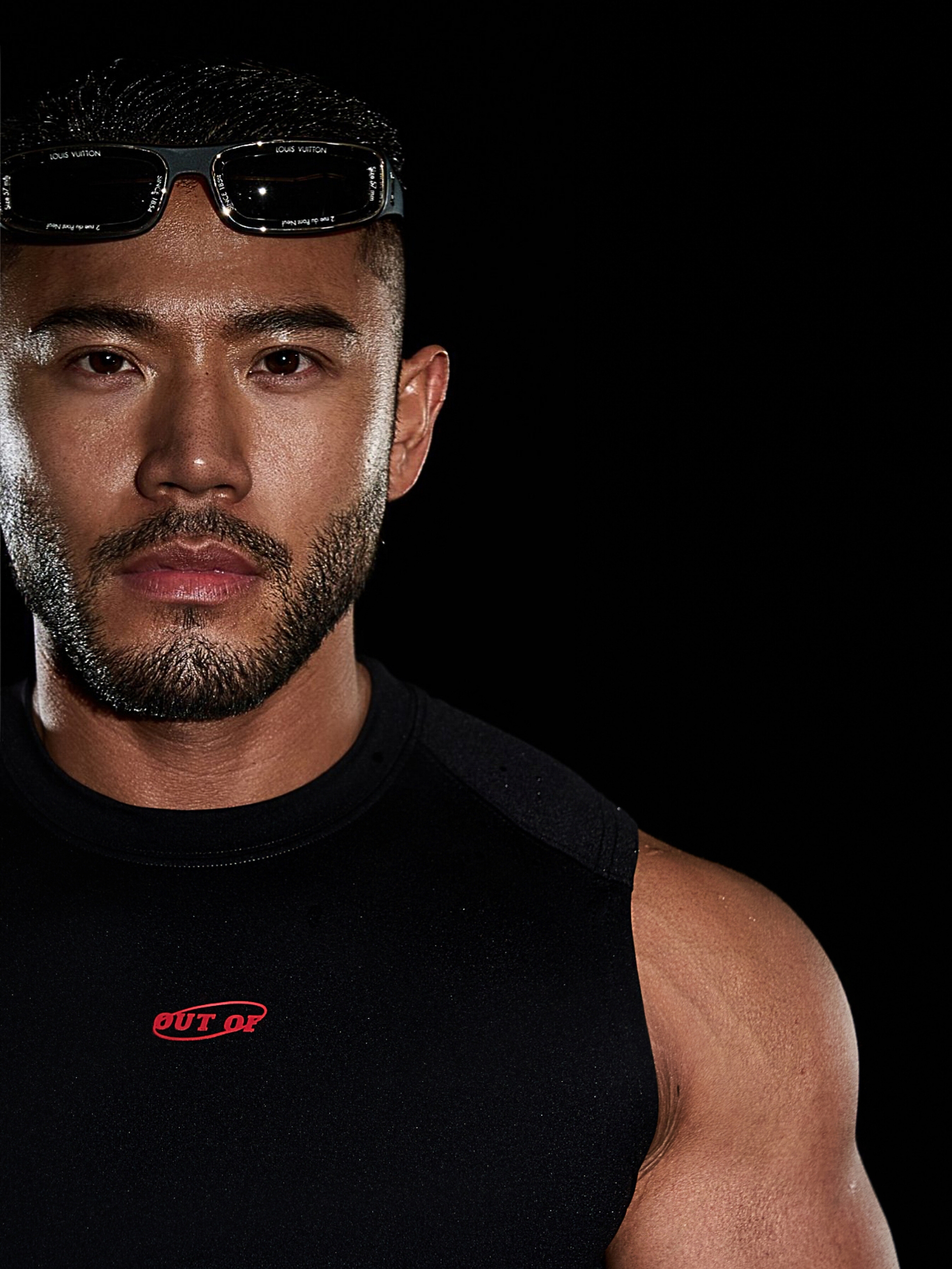 OUTOF - 款号91男士yoga面料户外运动健身休闲通勤紧身塑身衣背心