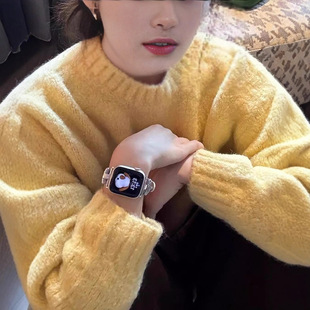 韩版黄色软糯圆领毛衣女士秋冬新款宽松慵懒风套头长袖针织衫上衣