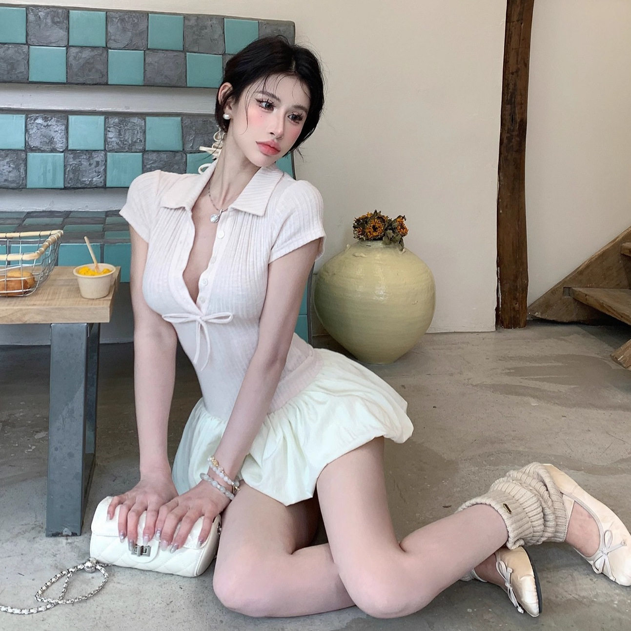 性感纯欲芭蕾风针织拼接V领短袖连衣裙女夏季新款收腰显瘦短裙子