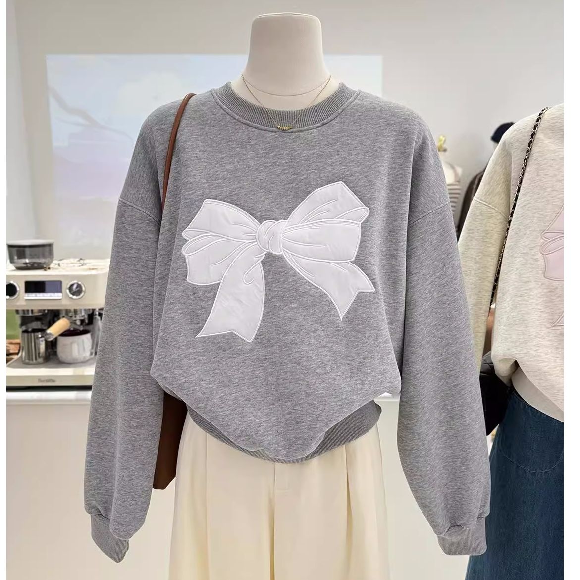 蝴蝶结卫衣女超好看的早秋外套