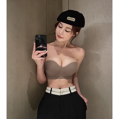 黄油草莓无肩带内衣女无钢圈显大