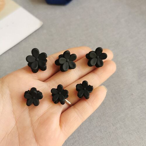 韩版新款梅花小抓夹哑光黑色可爱