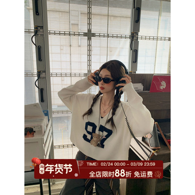 HuoHuo学院风V领提花毛衣女