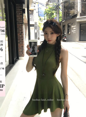 HuoHuo 斜摆沙漏腰 清冷御感高级不规则斜裁A字版裙摆垂感连衣裙
