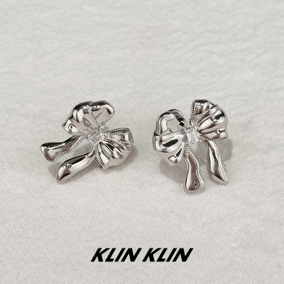 小众设计感女款银色防敏耳饰高级