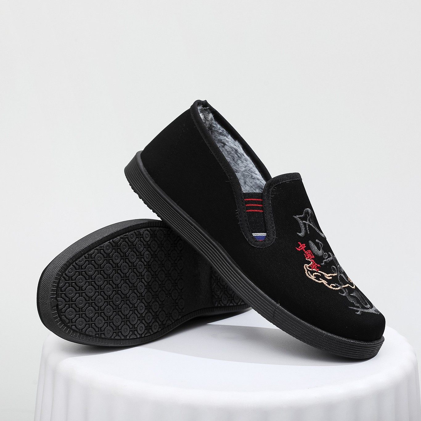 新款冬季棉鞋防滑舒适软底保暖国潮绣花男士休闲百搭加绒加厚棉鞋,流行男鞋,时尚雪地靴,淘宝优惠券,粉丝福利购,淘宝优惠卷