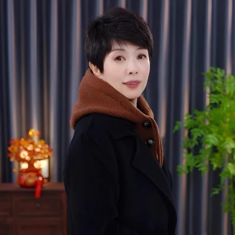 2025秋冬新款针织绵羊毛帽子女百搭护颈保暖纽扣围巾一体连帽围脖
