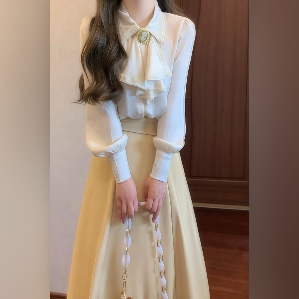 高级设计感蝴蝶结长袖衬