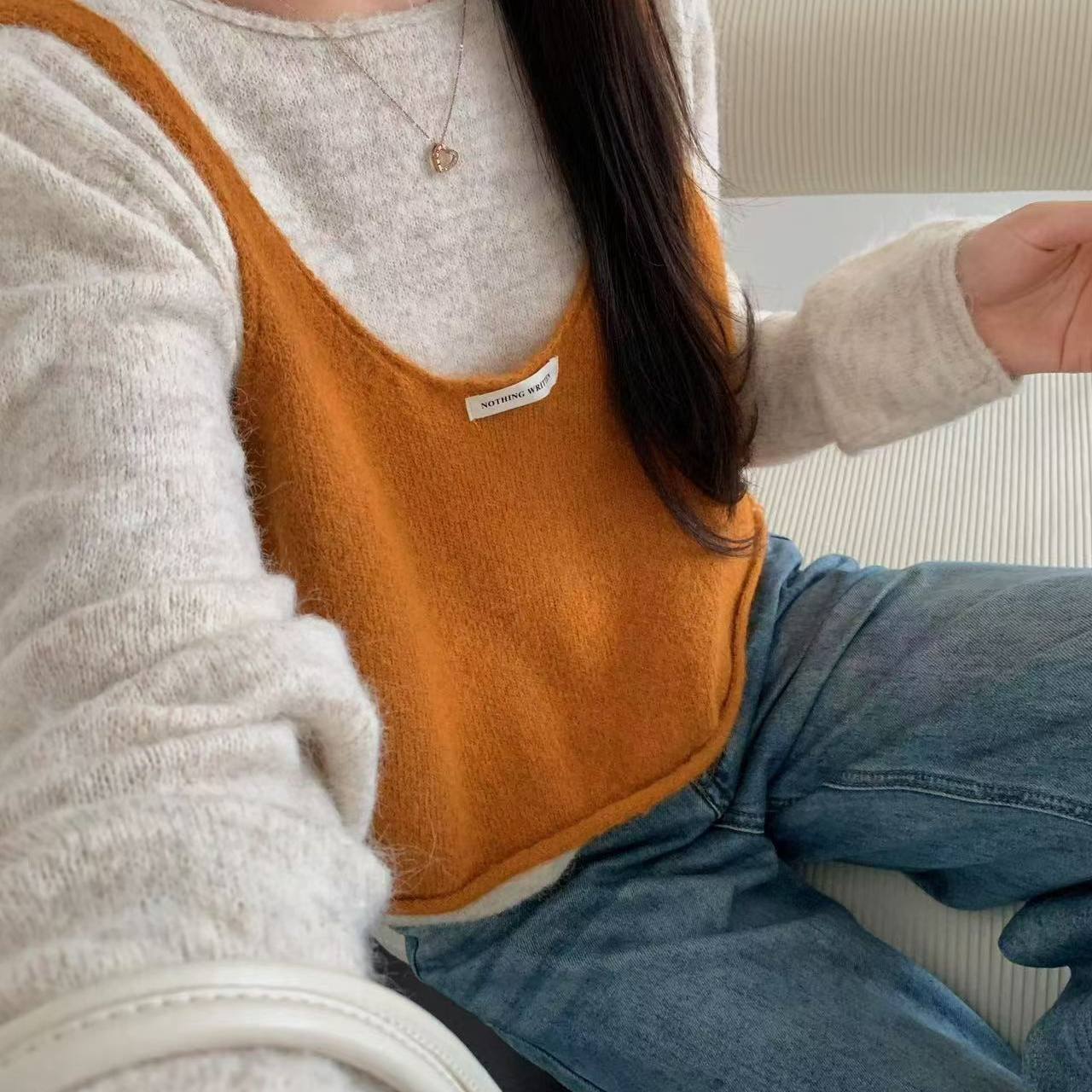 保罗新款2026韩系毛衣背心两件套女秋季宽松显瘦V领上衣时尚百a2