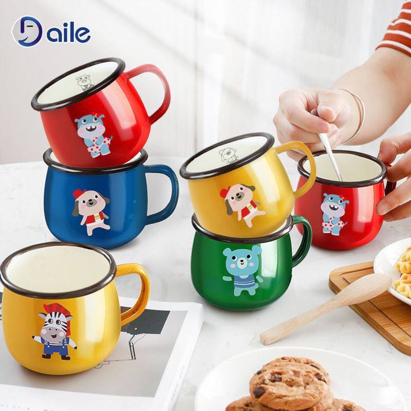 搪瓷杯儿童牛奶杯卡通刻度防摔喝水杯家用宝宝带盖子可爱马克杯