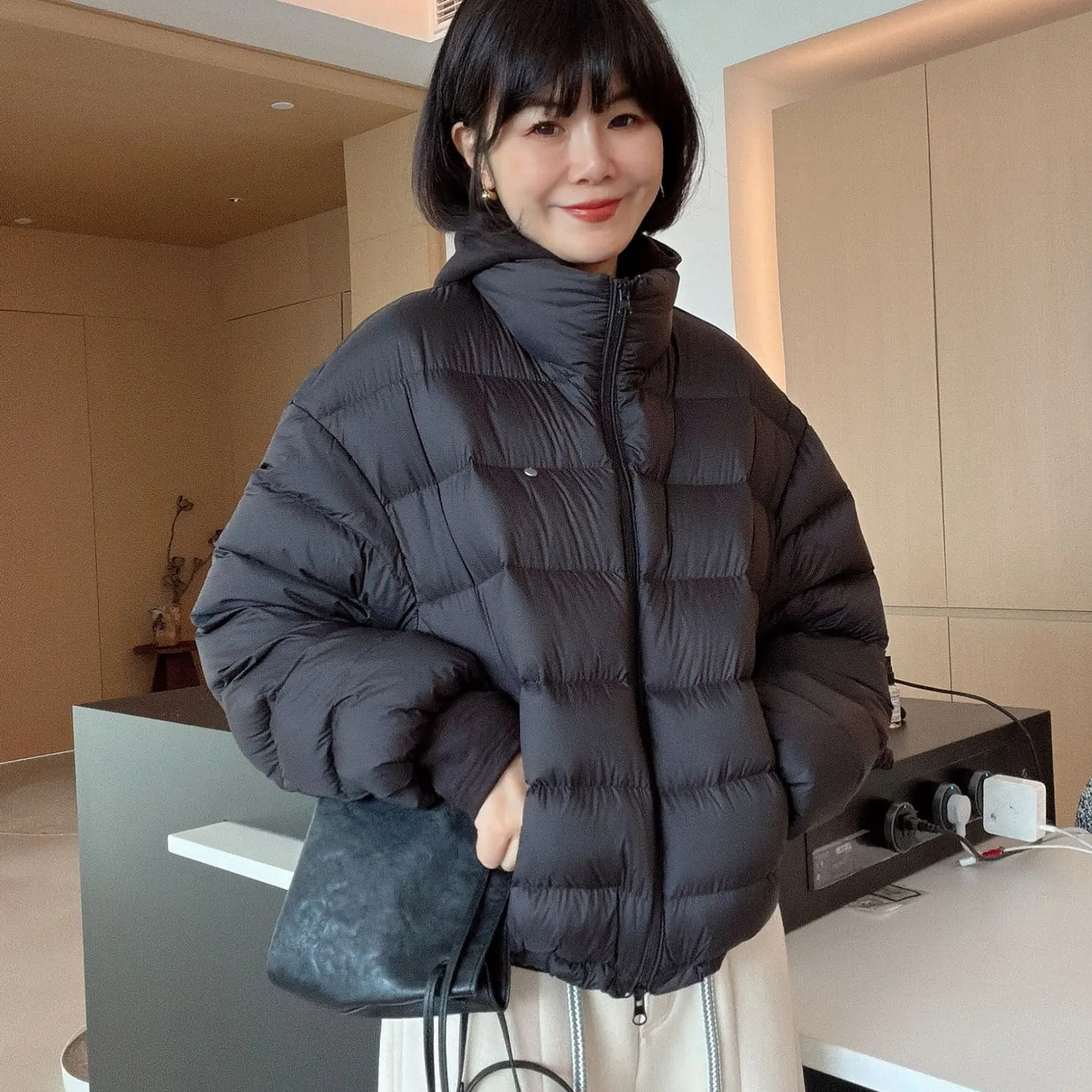 泡芙云朵羽绒服短款排骨面包服