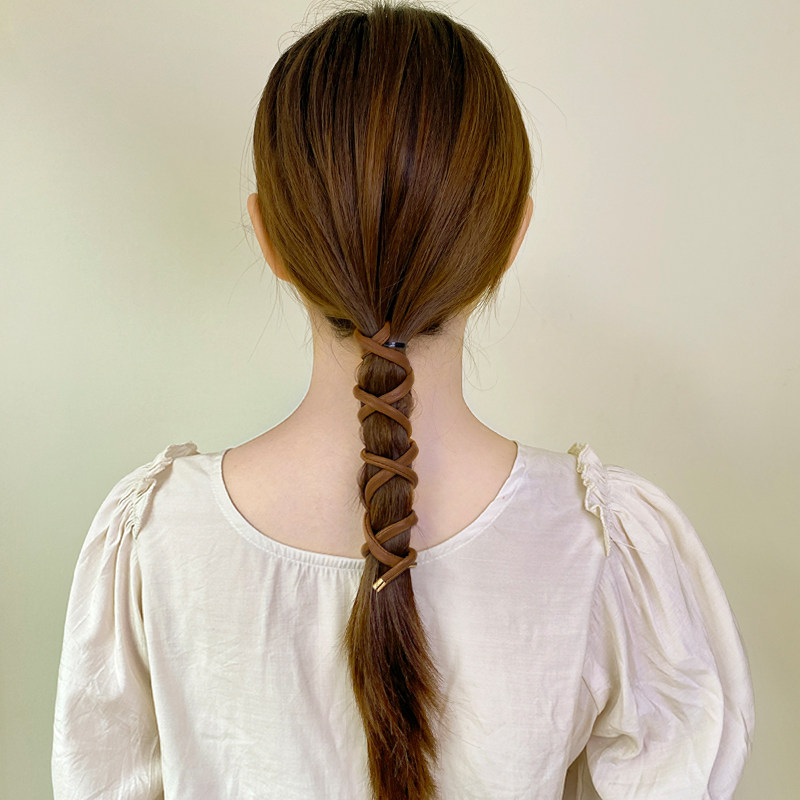 法式皮革发带女绑发小众网红2021年新款头饰个性气质简约绑带头绳