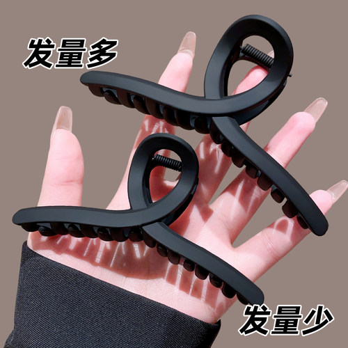 黑色磨砂珍珠抓夹气质高级感