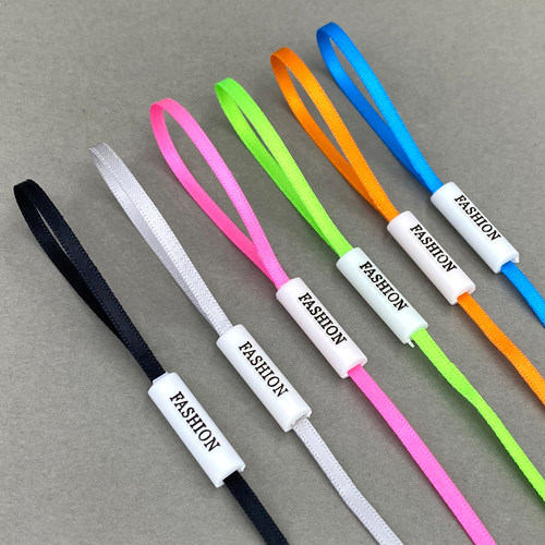 蓝色织边丝带挂绳印刷潮流吊牌