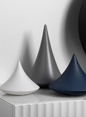 北欧现代简约艺术陶瓷摆饰创意客厅电视柜橱窗样板房家居软装饰品