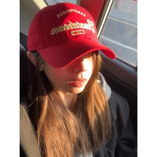 元气正红色 字母刺绣大头围显脸小加宽帽檐棒球帽百搭ins鸭舌帽女
