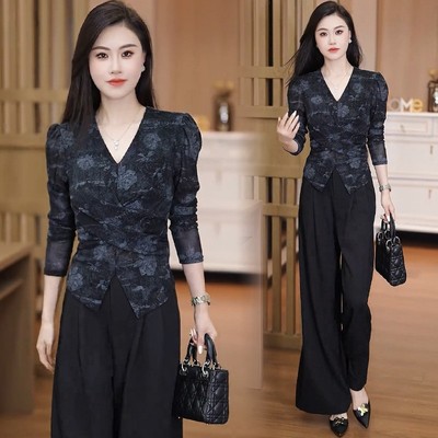 时尚休闲V领打底衫女秋季新款洋气显瘦长袖小衫不规则百搭T恤上衣