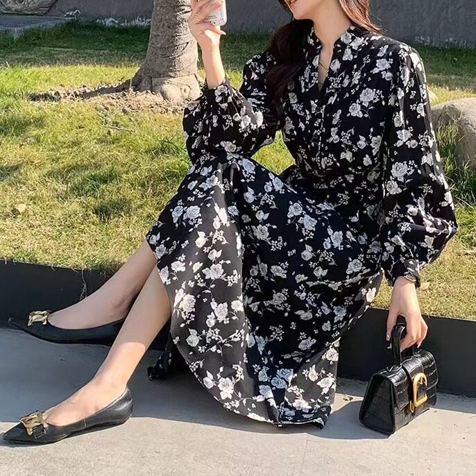 长袖法式气质碎花连衣裙子女装早春装2024年新款长裙茶歇裙子