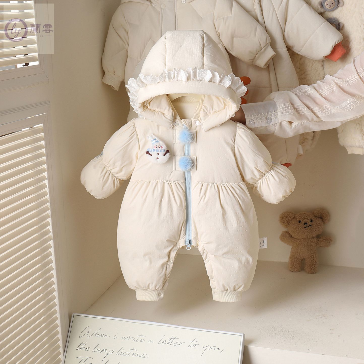 婴儿羽绒连体衣2025冬季新款衣服宝宝卡通超萌羽绒服婴幼儿外出服