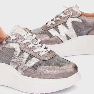 WONDERS西班牙原产进口超轻厚底金属色拼接舒适街头风休闲女单鞋