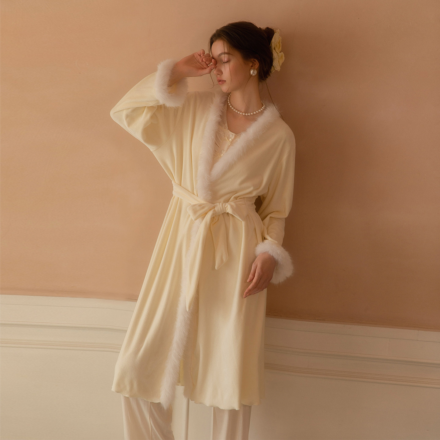 毛绒绒2026年新款珊瑚绒睡袍女秋冬加长款系带保暖睡衣家居服套装