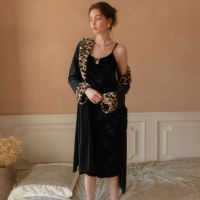 New Chinese-style noble lady style coral velvet long bathrobe for women, thick and warm lace-up cardigan-style home wear set for autumn and winter thumbnail 8
