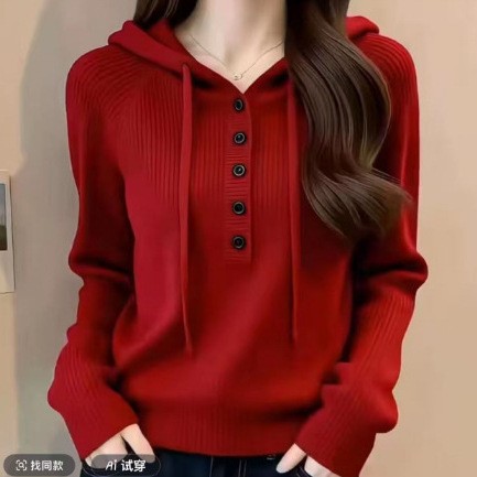 高级感红色韩系连帽纽扣长袖针织衫女秋冬新款显瘦宽松上衣潮a2
