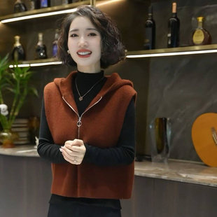 匆挠女装 针织背心女士洋气连帽马甲秋冬慵懒风显瘦上a41 欧货时尚