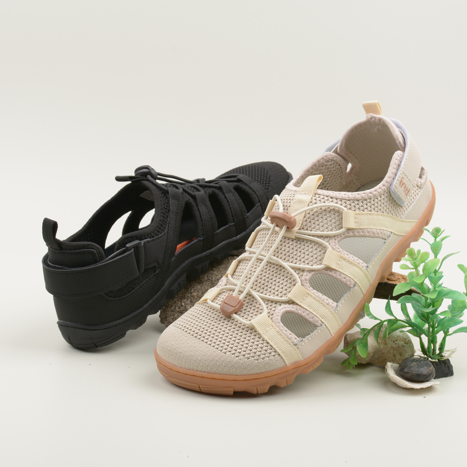 欧洲原单宽楦轻便运动赤足凉鞋男女款休闲沙滩鞋薄底易弯折健身鞋