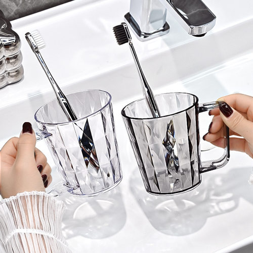 Toothbrushcupwithhandle,sh