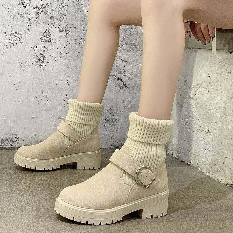 Knitted short boots for women with 欧美女式针织加绒袜靴图片