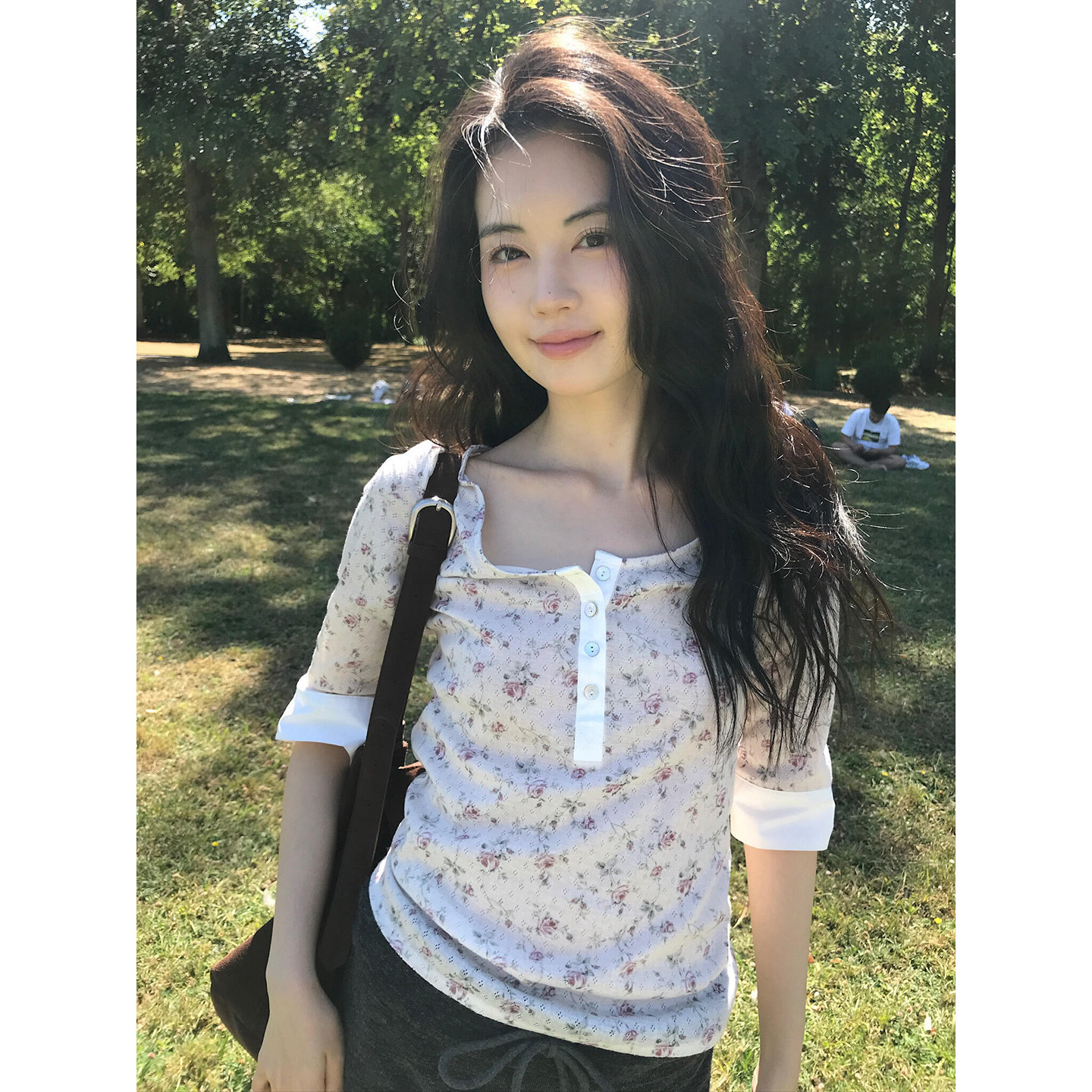 韩系气质辣妹设计感碎花半开领拼接长袖上衣修身显瘦百搭外穿T恤