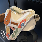 斜挎包女包2026新款 包包日常通勤小布包百搭小型妈咪包尼龙大容量