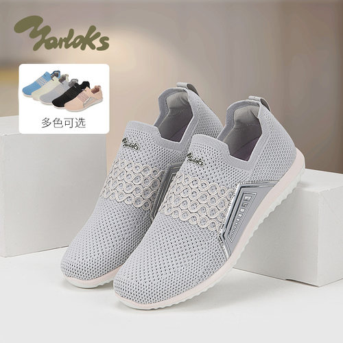 柔软飞织面料，连帮注塑工艺，PU超轻大底