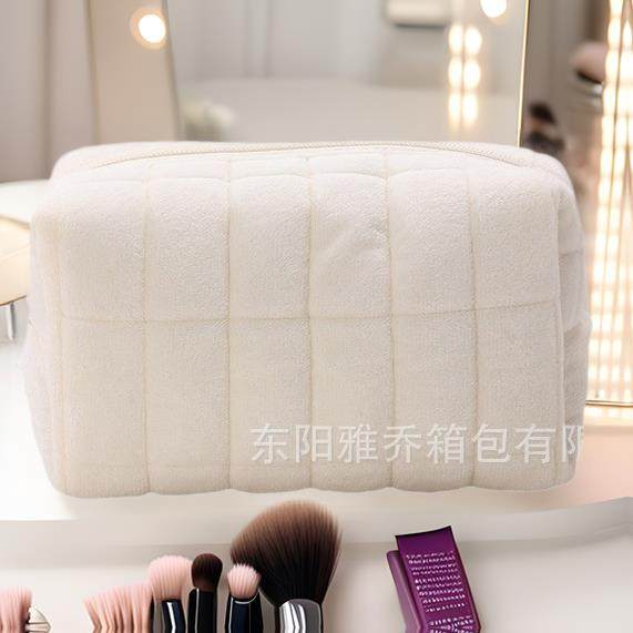 现货绗缝化妆包枕头包收纳高颜值大容量简约косметич定制