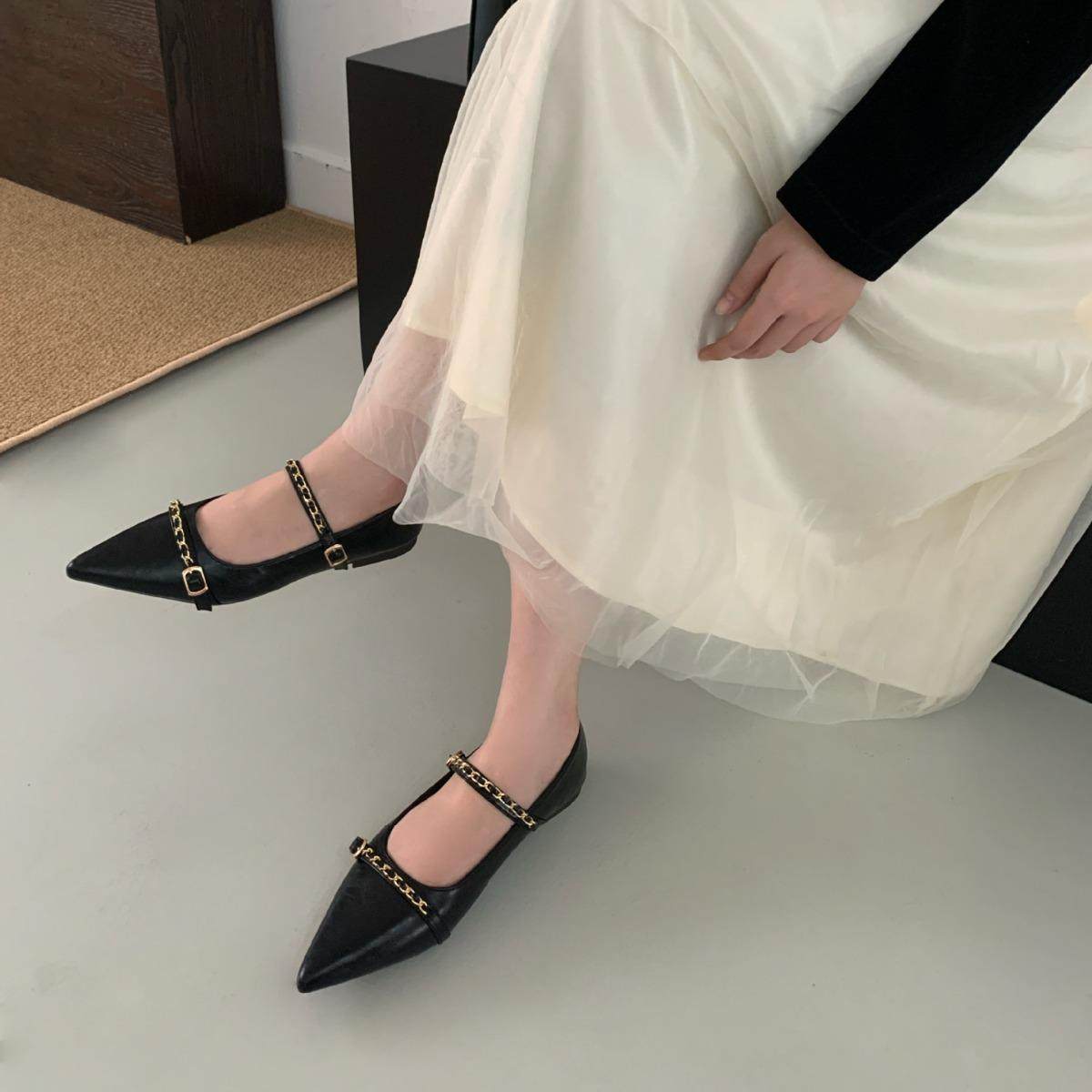 小香风平底黑色尖头单鞋女鞋子2025新款春秋气质名媛玛丽珍小皮鞋