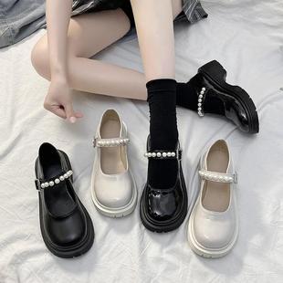 一字扣带玛丽珍鞋厚底平底春款单鞋圆头白色亮皮英伦小皮鞋女