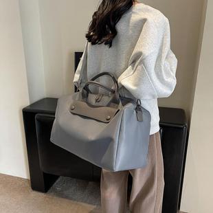 大容量包包女新款2025手提短途旅行包轻便小健身包休闲出差行李袋