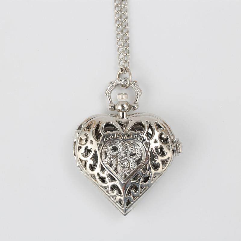 礼品怀表复古风镂空心形银色怀表创意翻盖石英挂链女表爱心怀表
