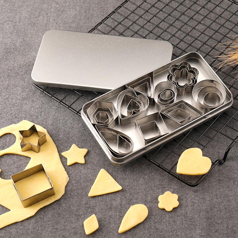 现货供应30件套不锈钢饼干模具星形饼干切曲奇烘焙工具饼干模套装