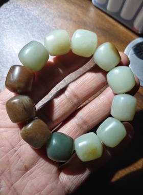 和田玉且末料多宝桶珠手串12颗重84克