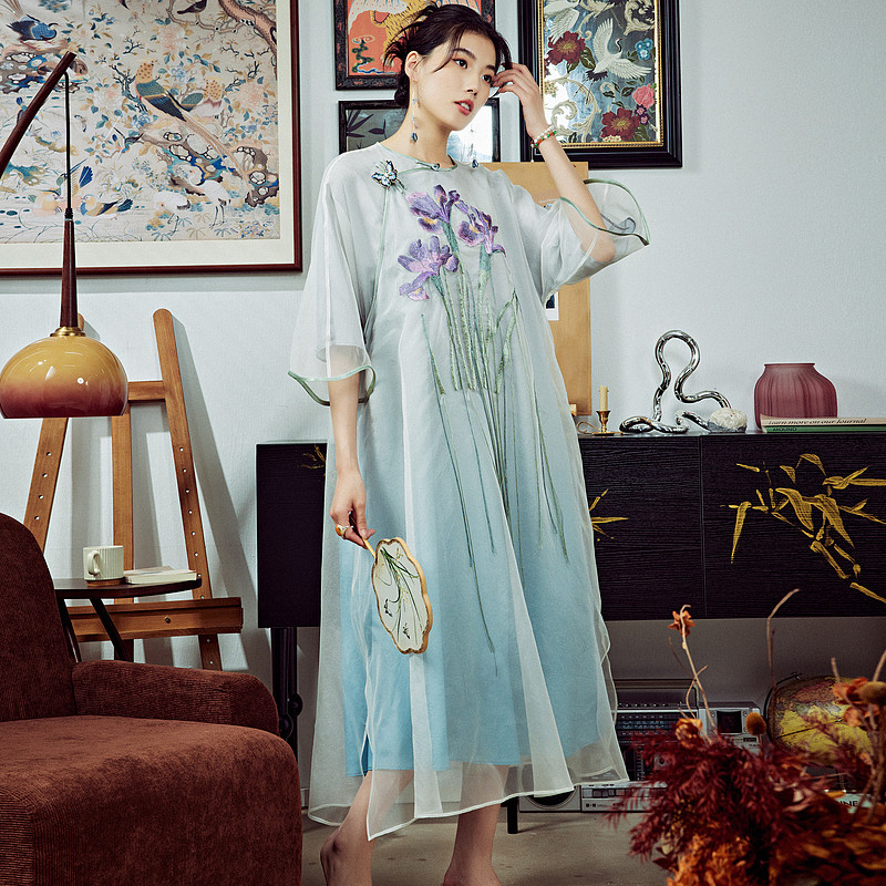 陌遇2025年夏季中国风新款改良100%真丝渐变新中式大码旗袍连衣裙,女装/女士精品,旗袍,淘宝优惠券,粉丝福利购,淘宝优惠卷