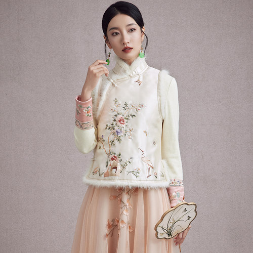 陌遇缎面刺绣唐装夹棉马甲上衣