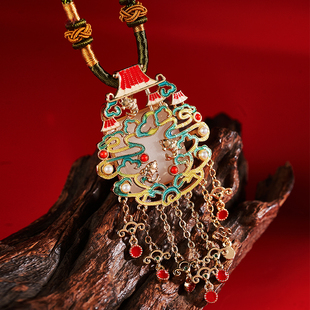陌遇新款 合金材质镶嵌和田玉珐琅彩天宫项链 服饰配饰百搭毛衣链