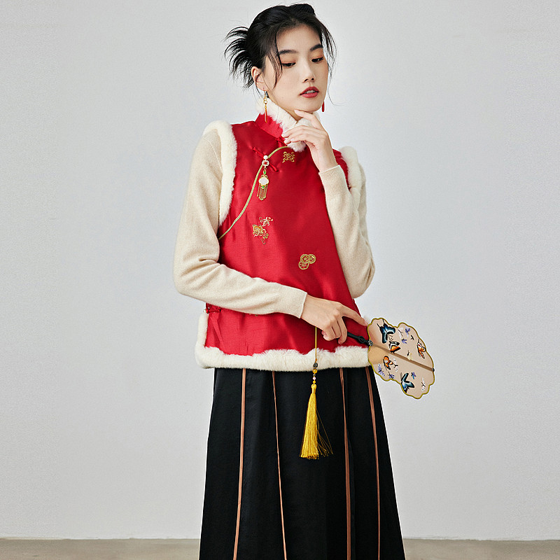 陌遇2025年秋冬中国风新款改良泰丝刺绣拜年服新中式红色复古马甲,女装/女士精品,马夹,淘宝优惠券,粉丝福利购,淘宝优惠卷