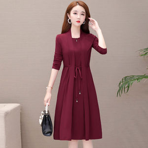 妈妈连衣裙春装气质新款阔太太洋气大码中年女士显瘦假两件套裙子